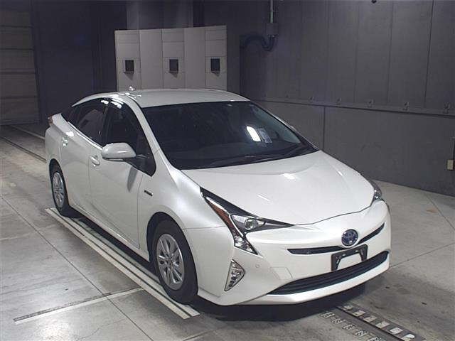 65195 Toyota Prius ZVW50 2018 г. (JU Gifu)