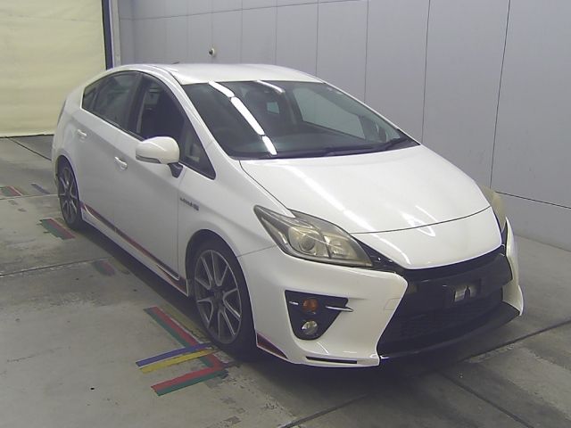 70098 Toyota Prius ZVW30 2013 г. (Honda Kansai)