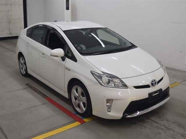 70187 Toyota Prius ZVW30 2014 г. (MIRIVE Osaka)