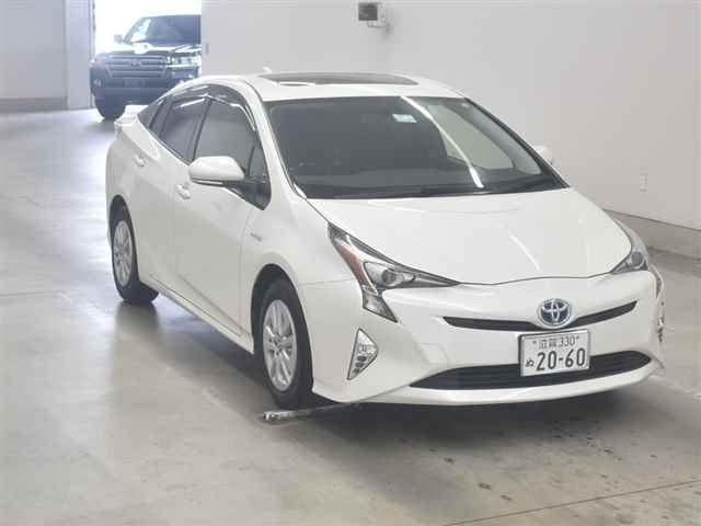 70443 Toyota Prius ZVW50 2016 г. (MIRIVE Aichi)