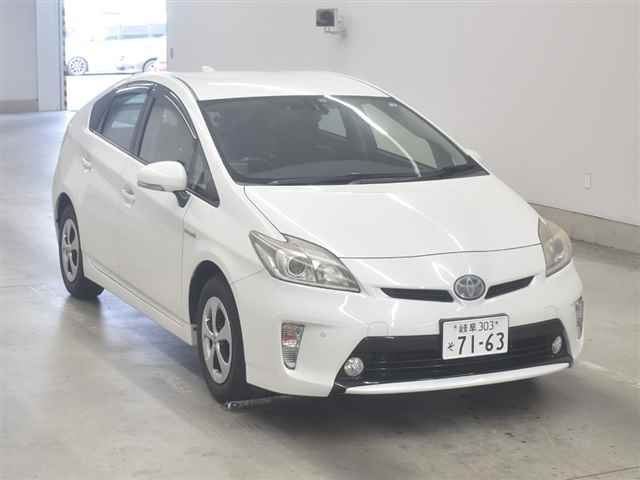 70456 Toyota Prius ZVW30 2013 г. (MIRIVE Aichi)