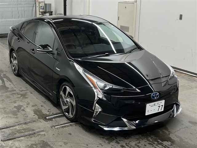 75053 Toyota Prius ZVW51 2015 г. (MIRIVE Saitama)