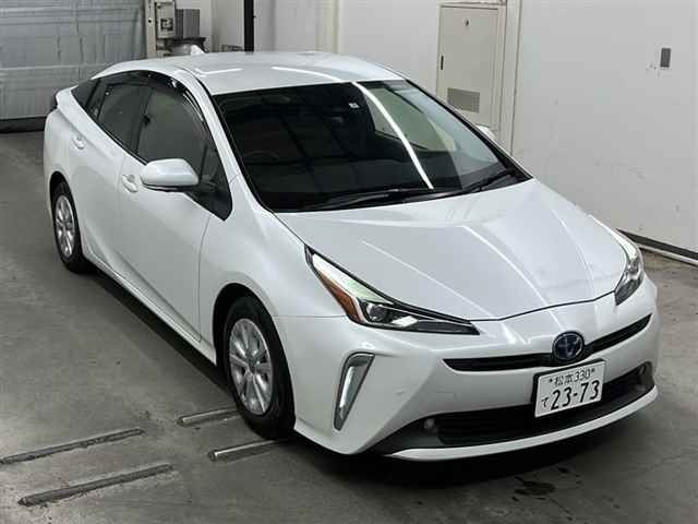 75077 Toyota Prius ZVW55 2021 г. (MIRIVE Saitama)