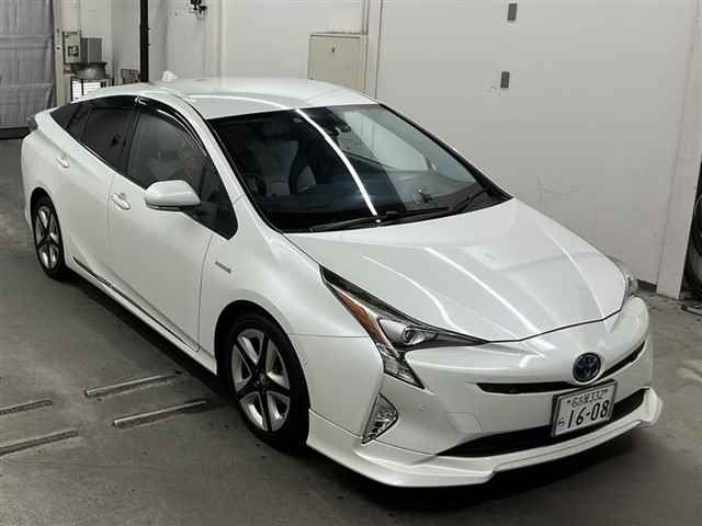 75116 Toyota Prius ZVW51 2016 г. (MIRIVE Saitama)