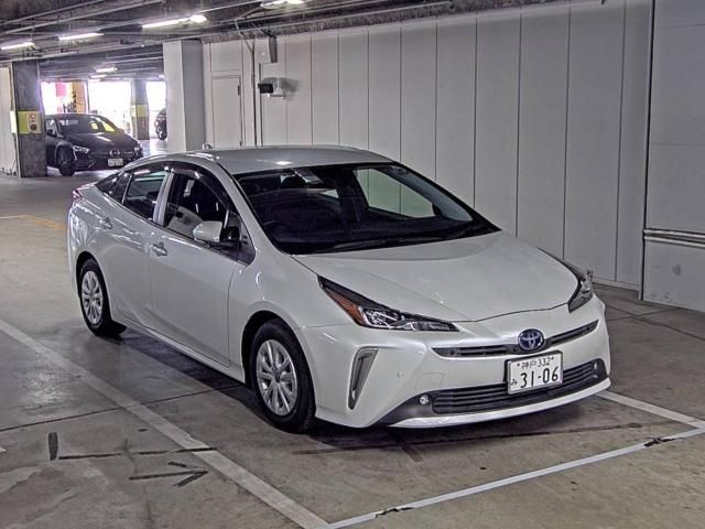 760 Toyota Prius ZVW51 2022 г. (ZIP Osaka)