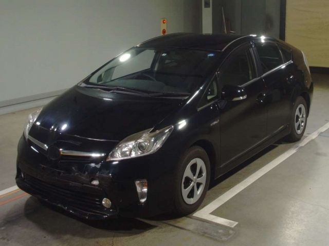 779 Toyota Prius ZVW30 2015 г. (TAA Hiroshima)