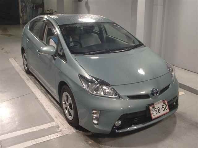 8004 Toyota Prius ZVW30 2015 г. (JU Tokyo)