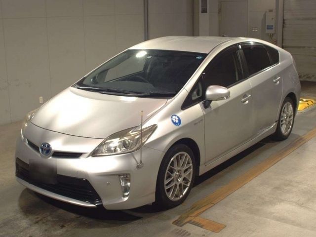 8015 Toyota Prius ZVW30 2012 г. (TAA Kyushu)