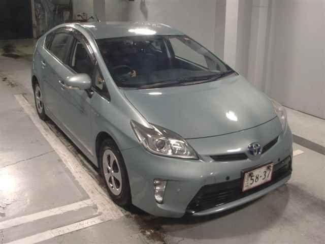 8033 Toyota Prius ZVW30 2013 г. (JU Tokyo)