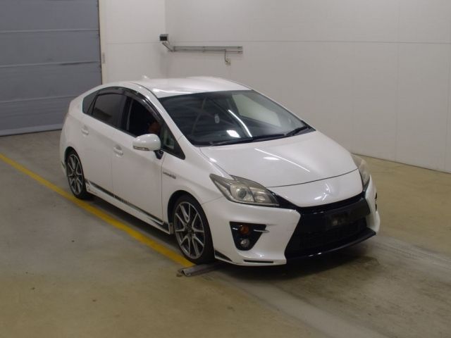 81 Toyota Prius ZVW30 2012 г. (NAA Tokyo)