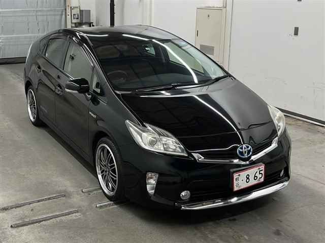 85019 Toyota Prius ZVW30 2013 г. (MIRIVE Saitama)