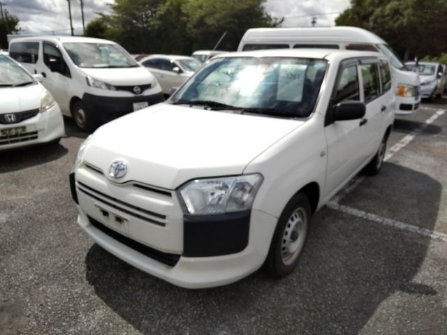 11261 Toyota Probox NSP160V 2017 г. (LUM Tokyo Nyusatsu)