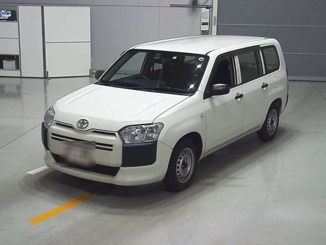 40010 Toyota Probox NSP160V 2018 г. (CAA Chubu)