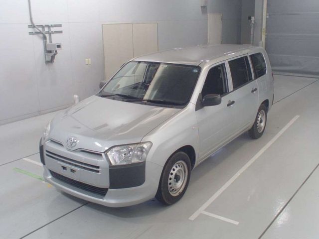 40053 Toyota Probox NCP160V 2016 г. (CAA Chubu)