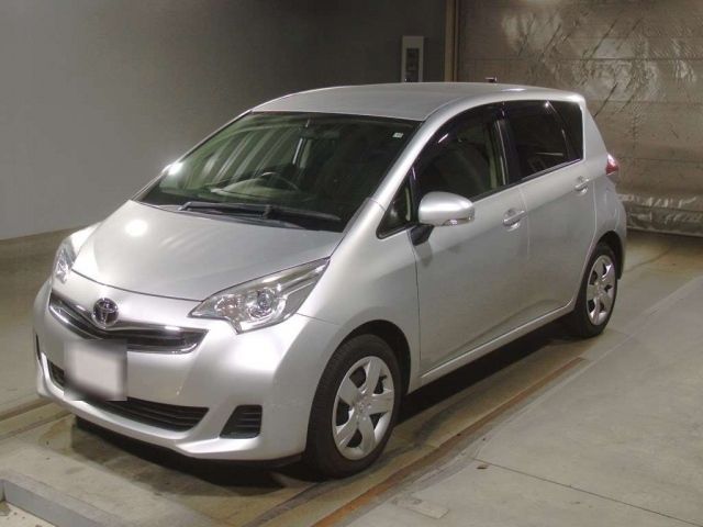 2228 Toyota Ractis NSP120 2015 г. (TAA Kinki)