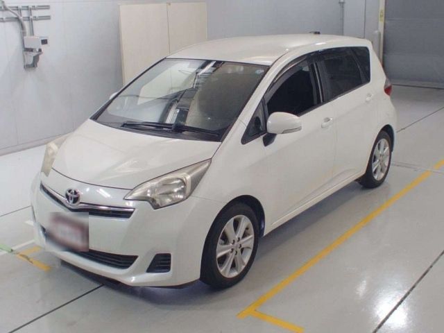 30454 Toyota Ractis NSP120 2012 г. (CAA Chubu)