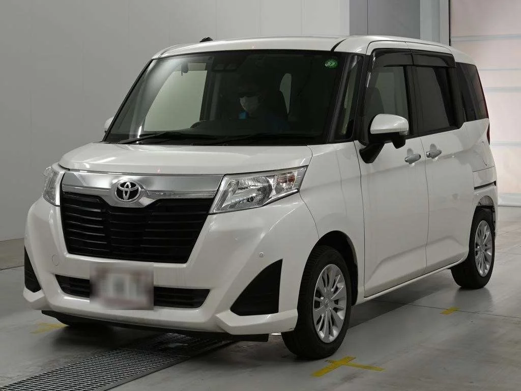 Toyota Roomy M900A 2019