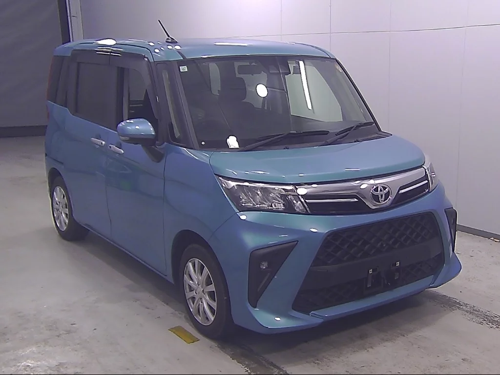 Toyota Roomy M900A 2021