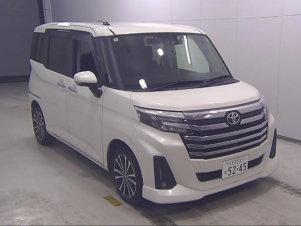 Toyota Roomy M900A 2022