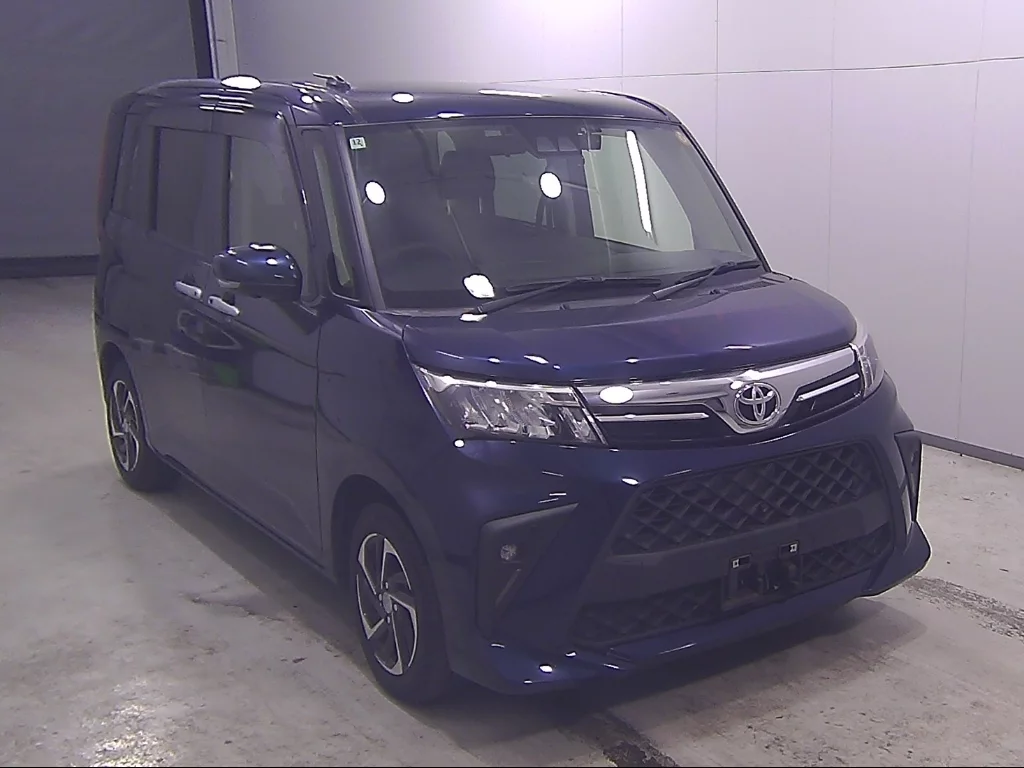 Toyota Roomy M900A 2022