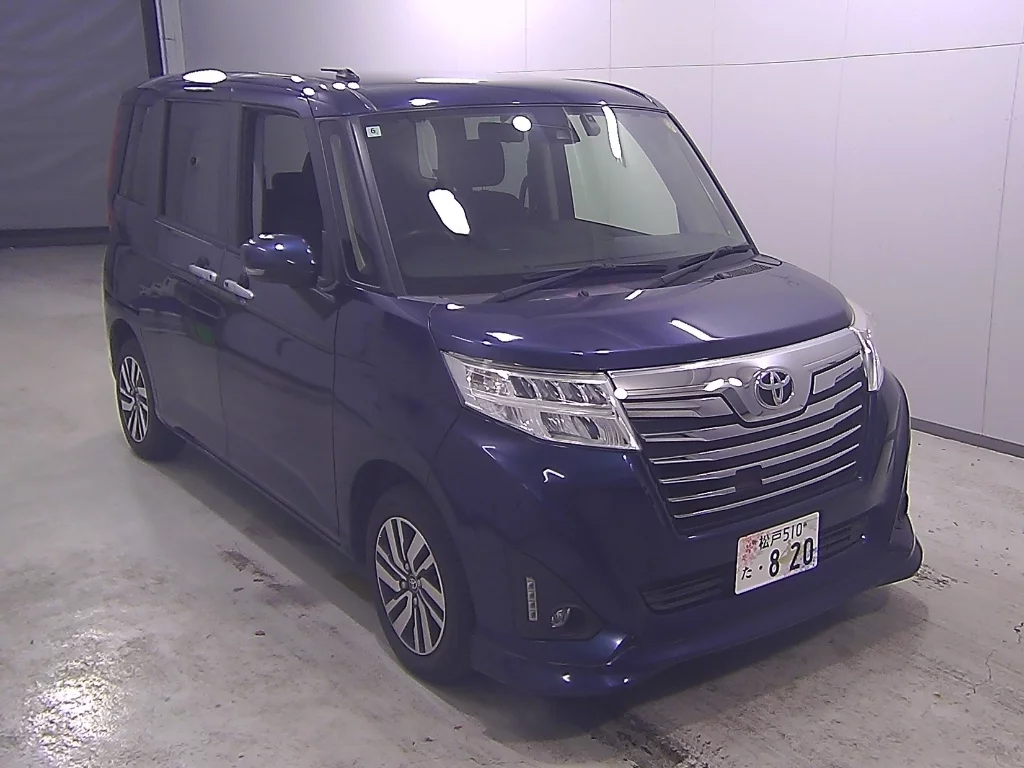 Toyota Roomy M900A 2018