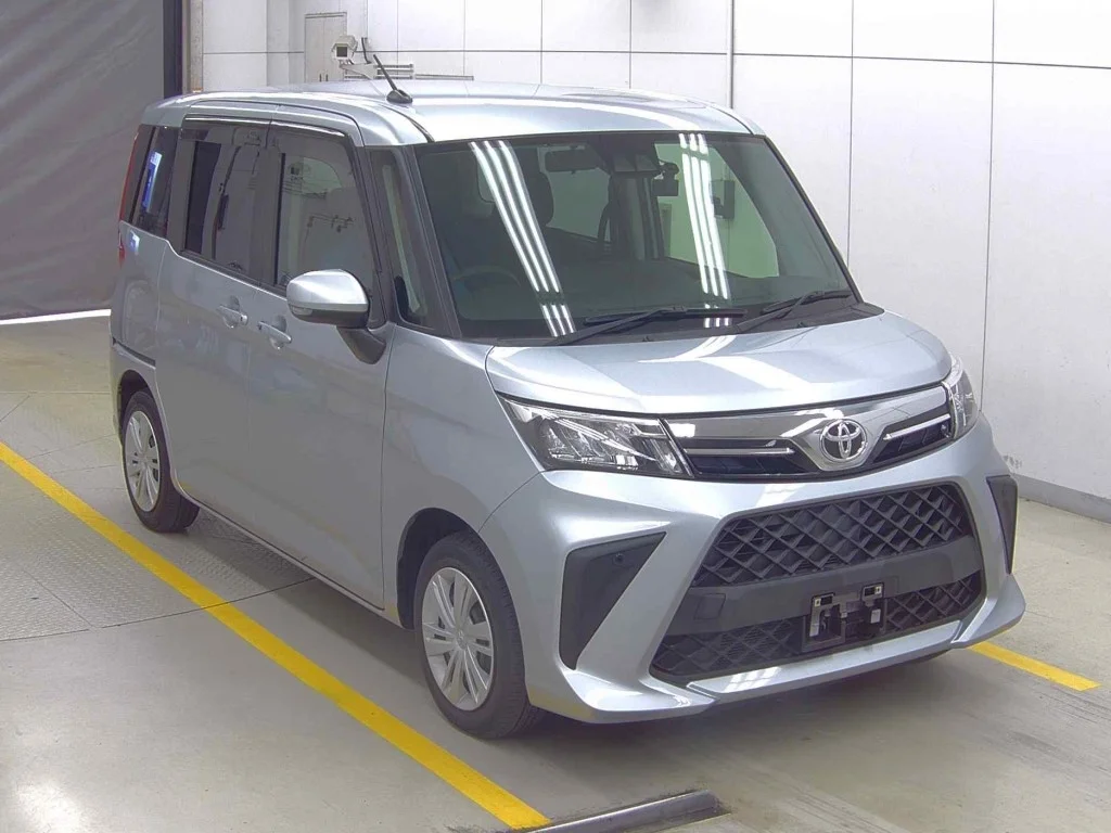 Toyota Roomy M900A 2022