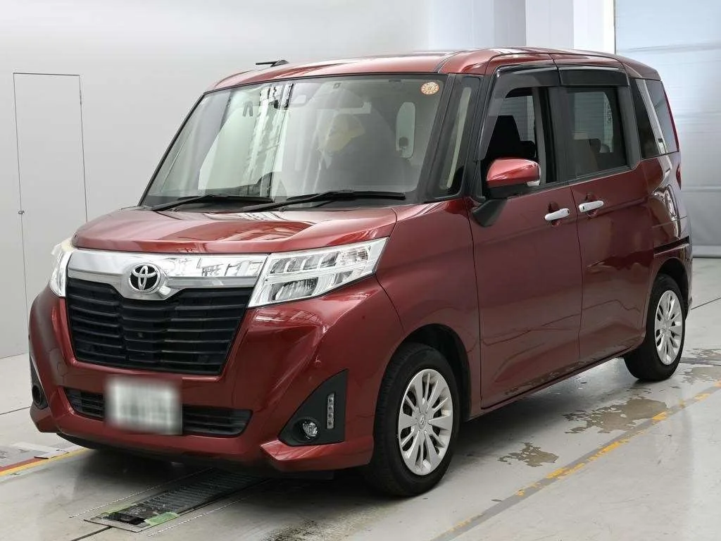 Toyota Roomy M900A 2018