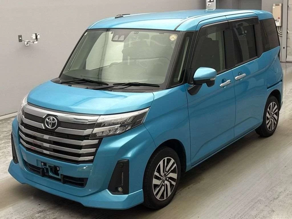 Toyota Roomy M900A 2022