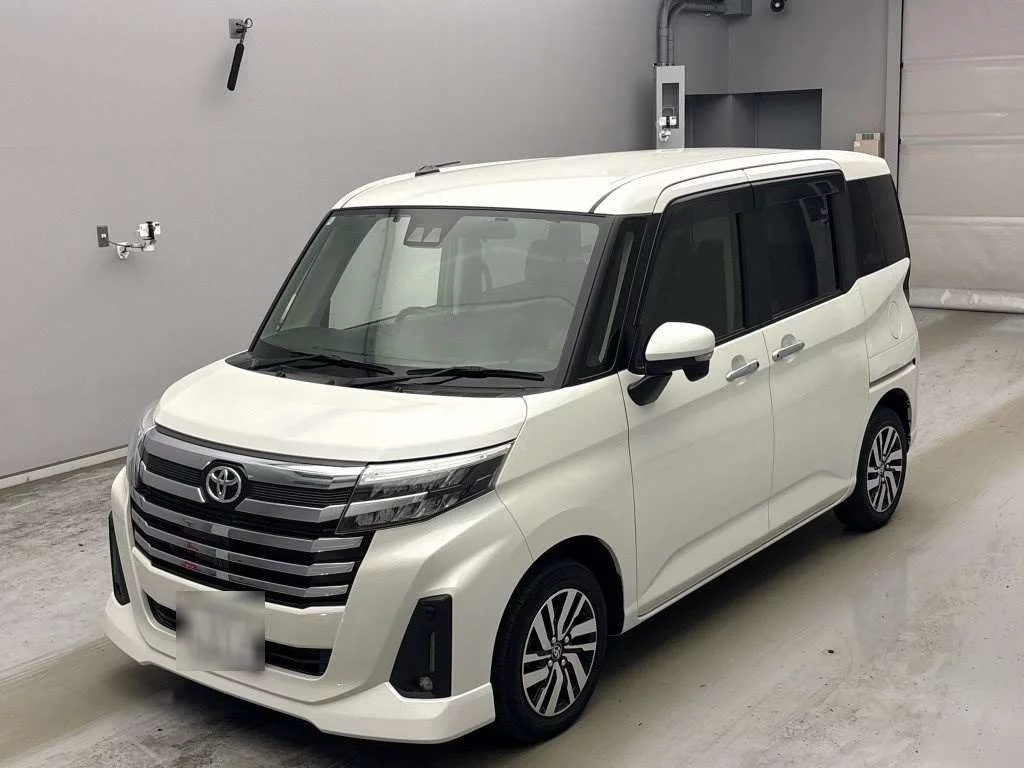Toyota Roomy M900A 2022