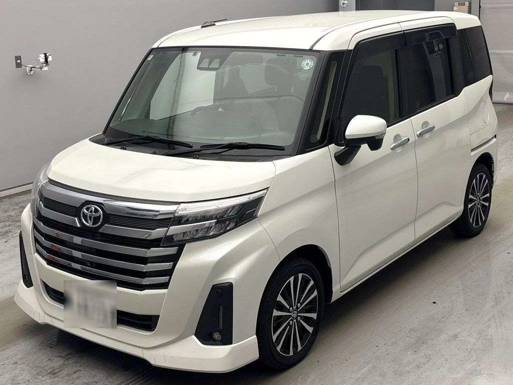Toyota Roomy M900A 2022