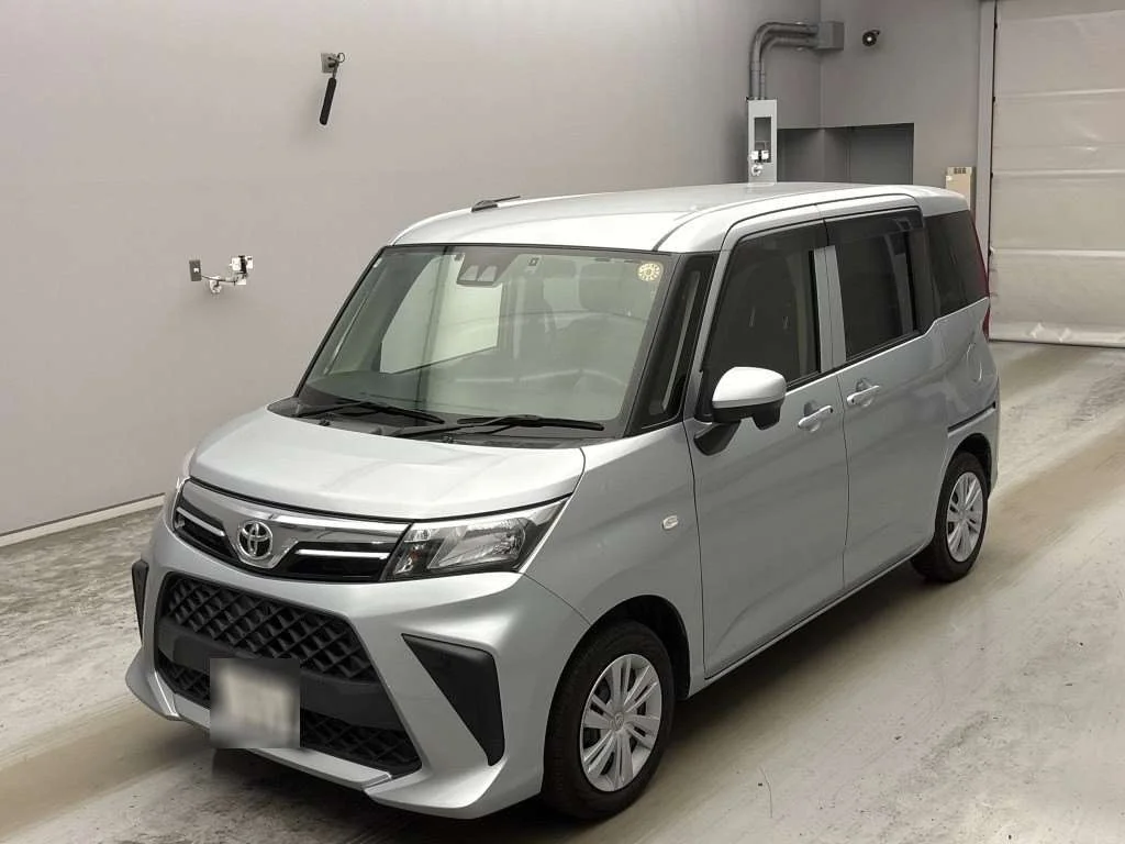 Toyota Roomy M900A 2020