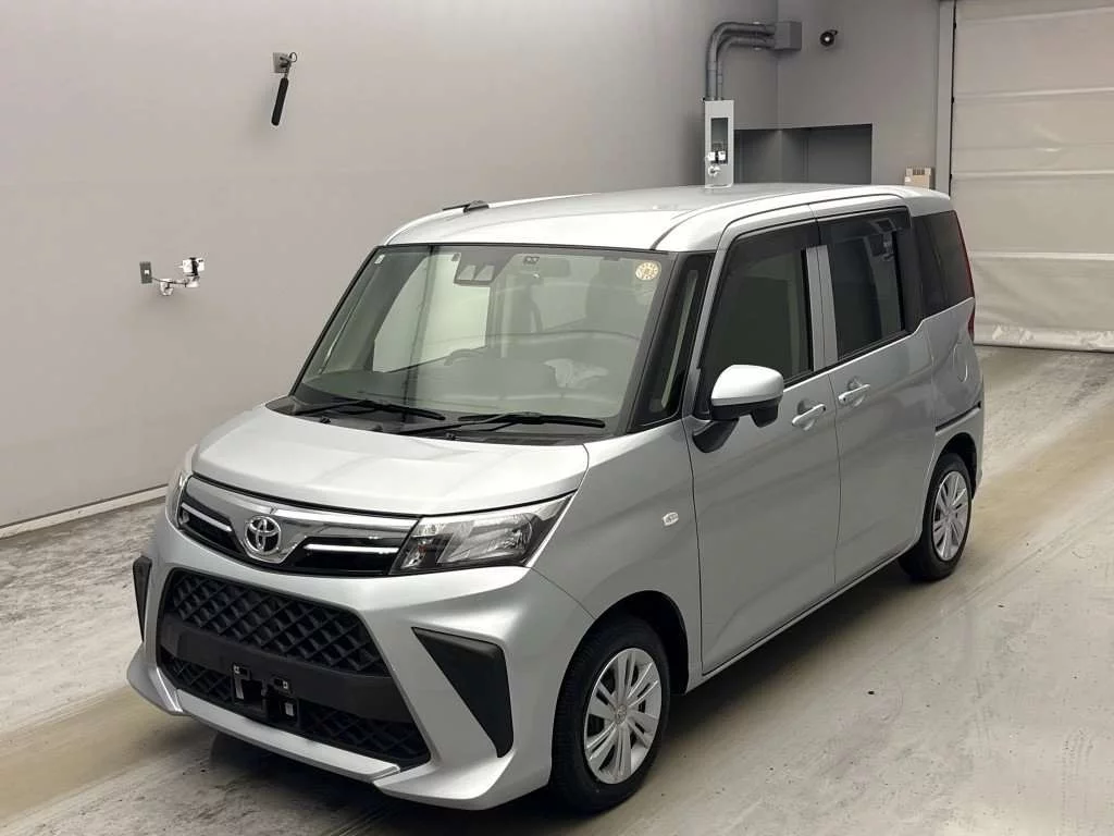 Toyota Roomy M900A 2021