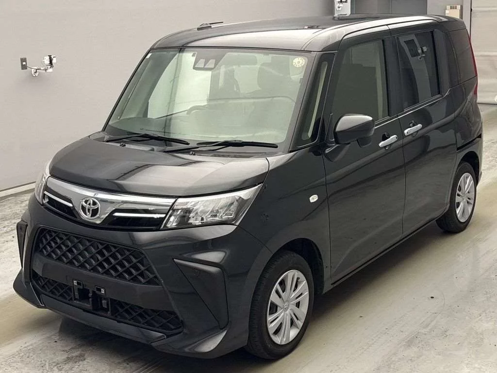 Toyota Roomy M900A 2023