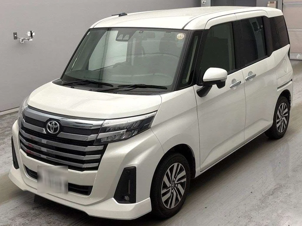 Toyota Roomy M900A 2020