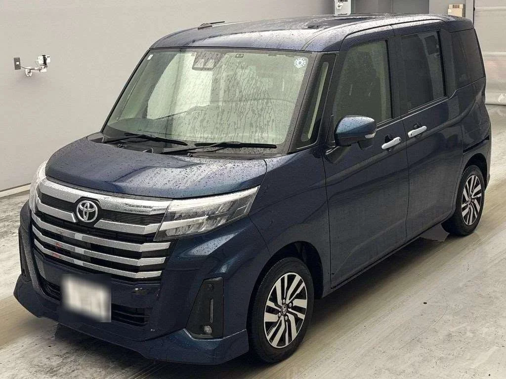Toyota Roomy M900A 2021