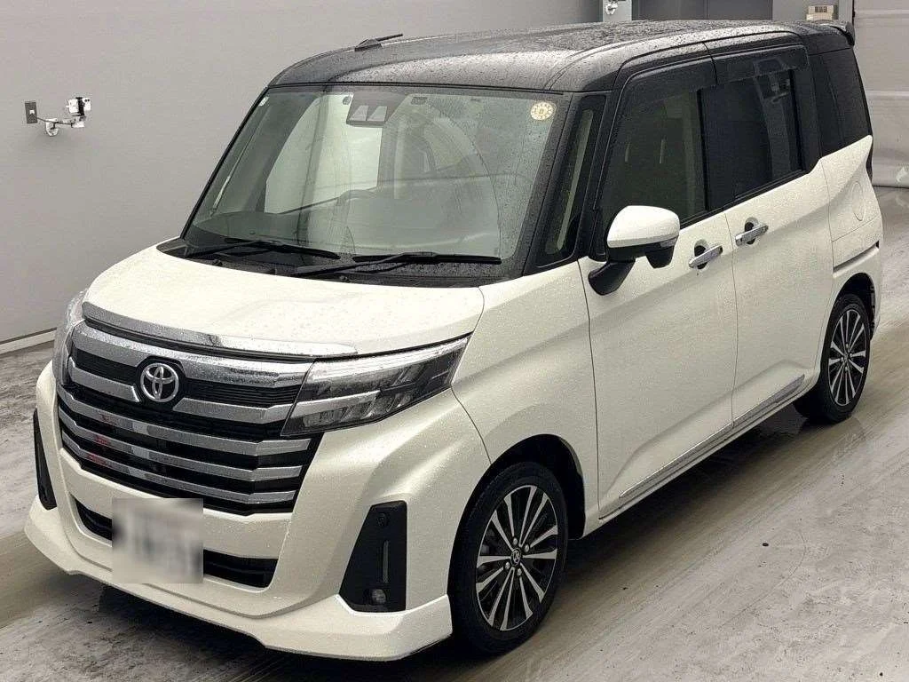 Toyota Roomy M900A 2025