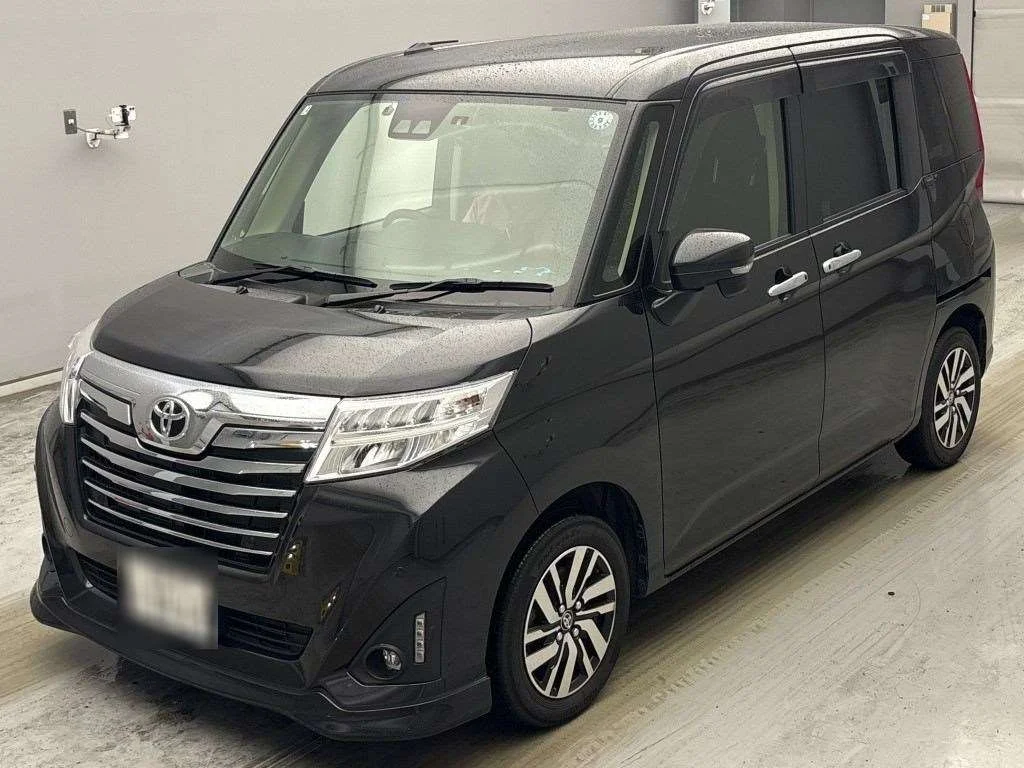 Toyota Roomy M900A 2019
