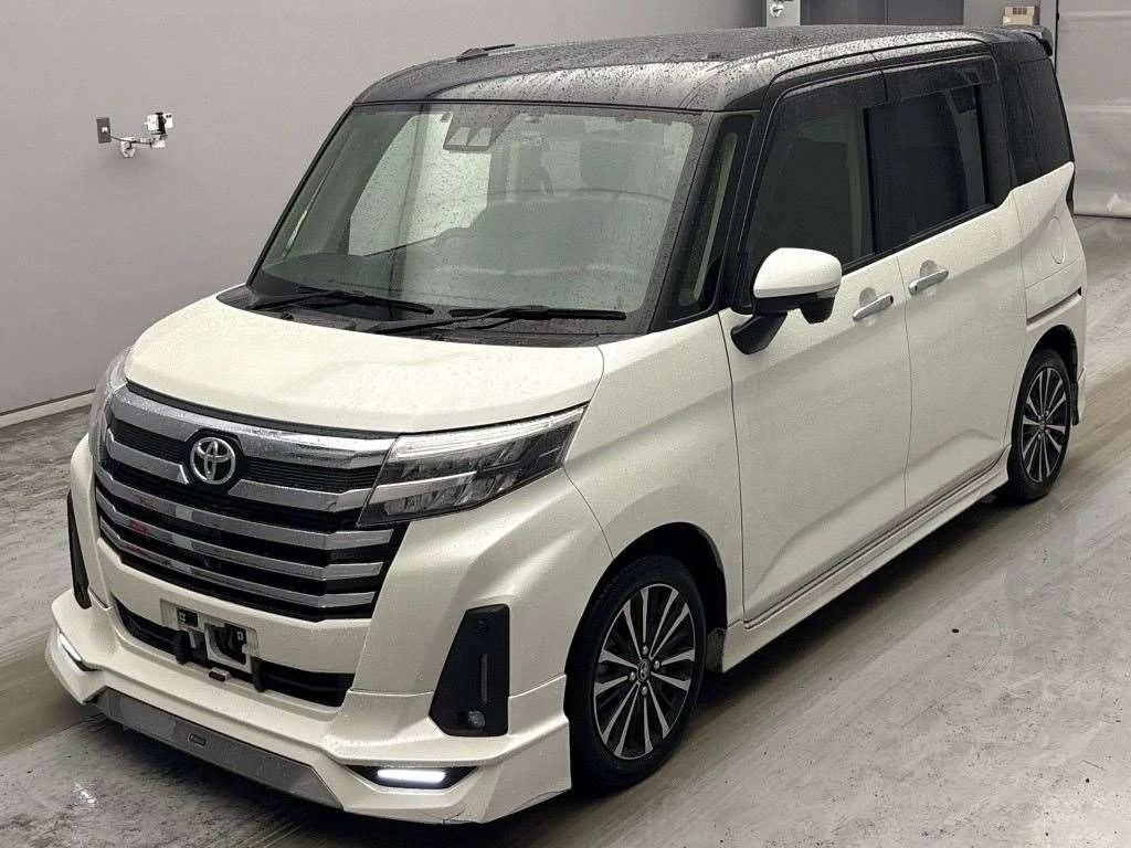 Toyota Roomy M900A 2022