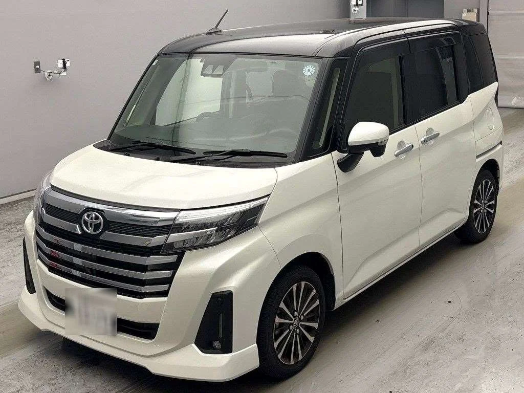 Toyota Roomy M900A 2025