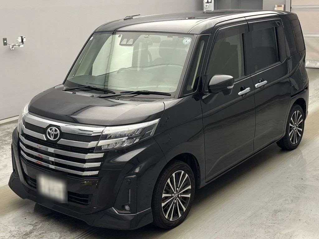 Toyota Roomy M900A 2022