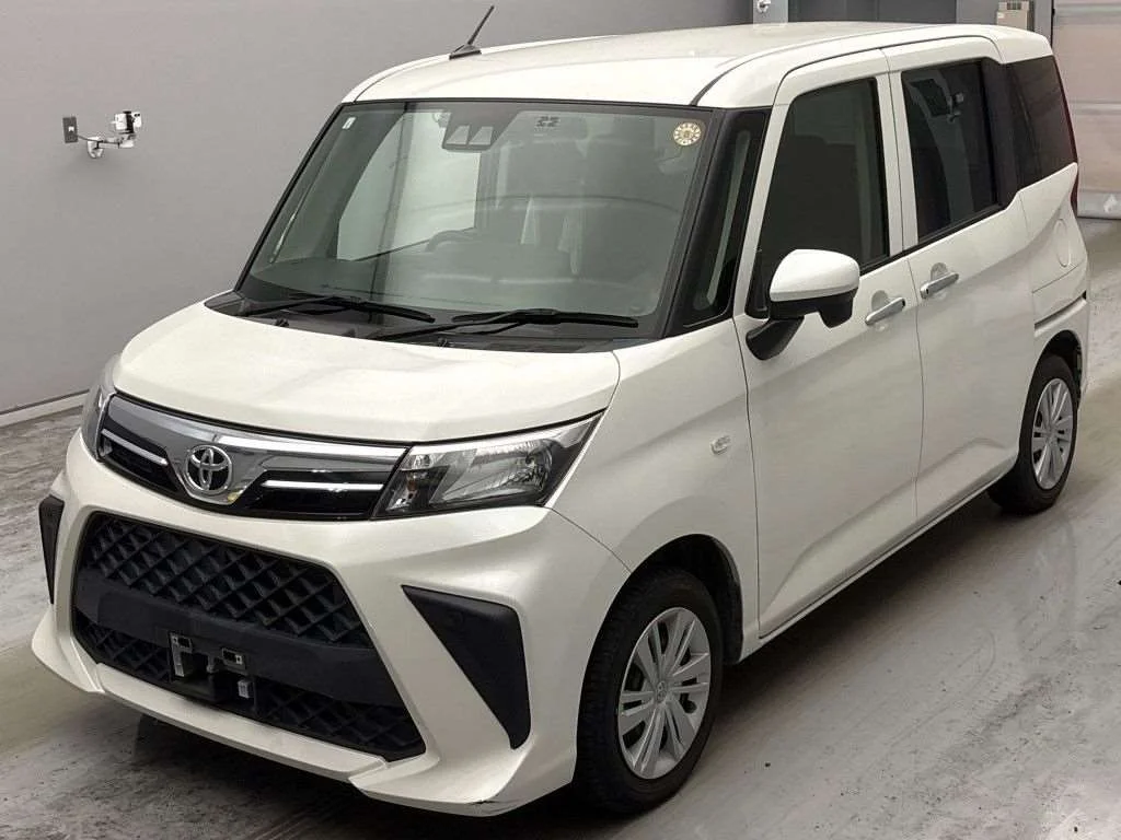 Toyota Roomy M900A 2021