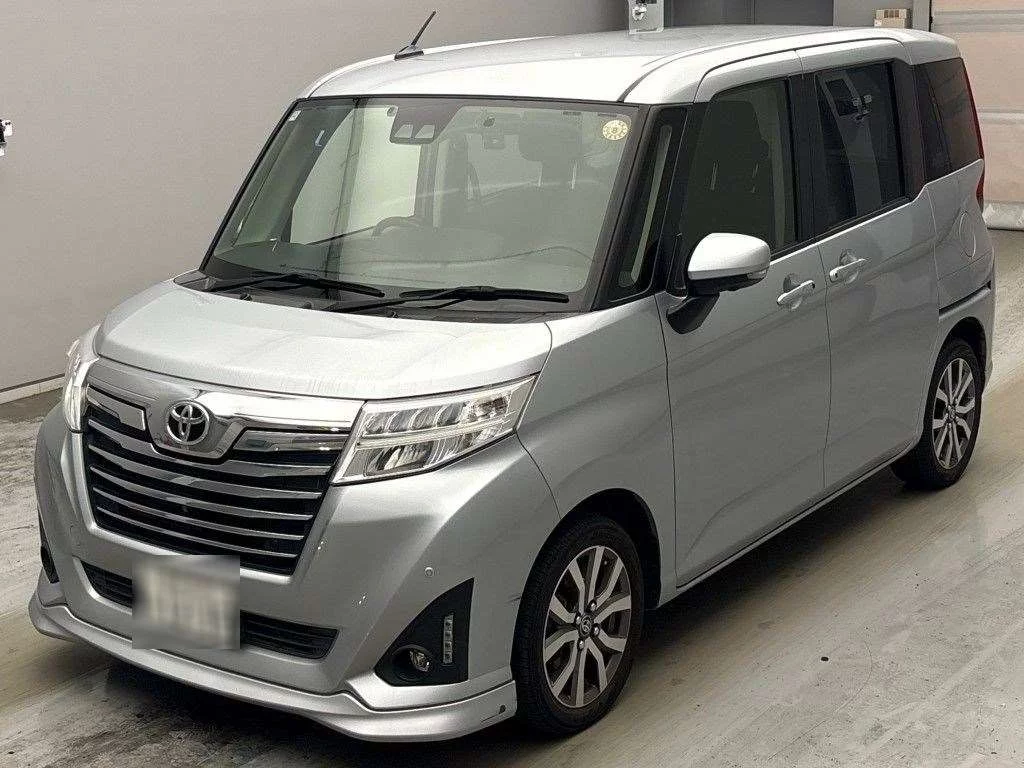 Toyota Roomy M900A 2018