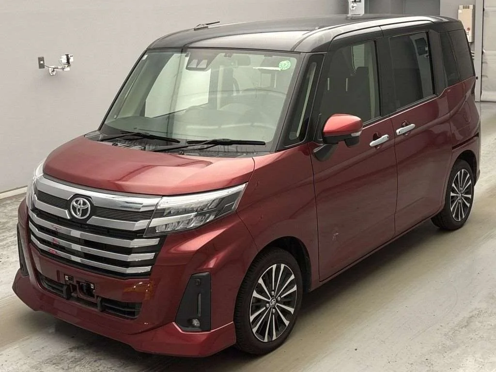 Toyota Roomy M900A 2021