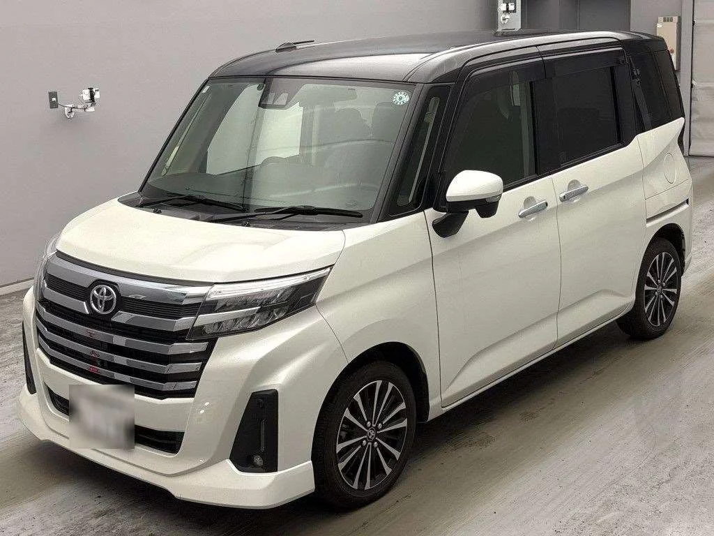 Toyota Roomy M900A 2022