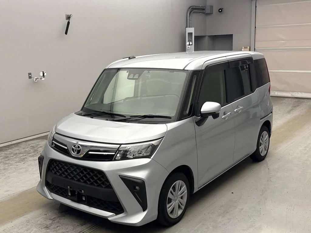 Toyota Roomy M900A 2023