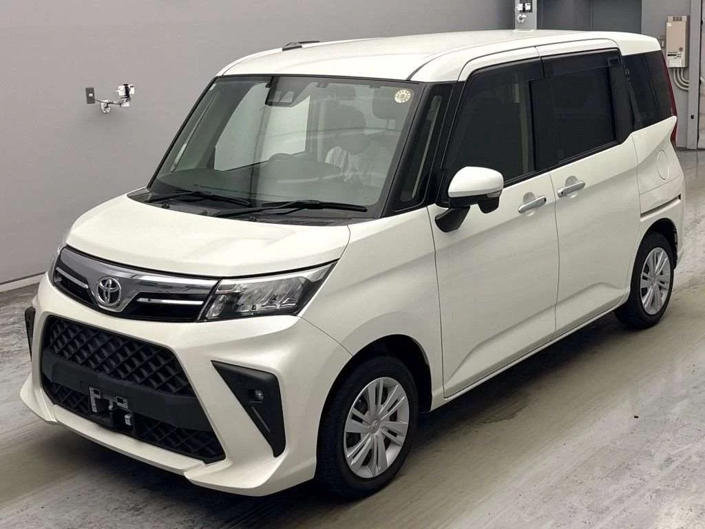 Toyota Roomy M900A 2021