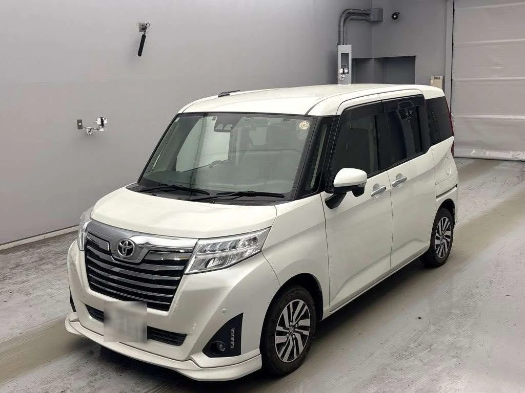 Toyota Roomy M900A 2020