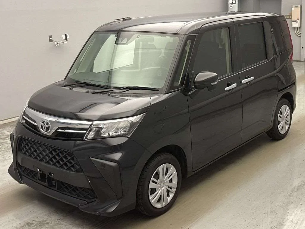 Toyota Roomy M900A 2022