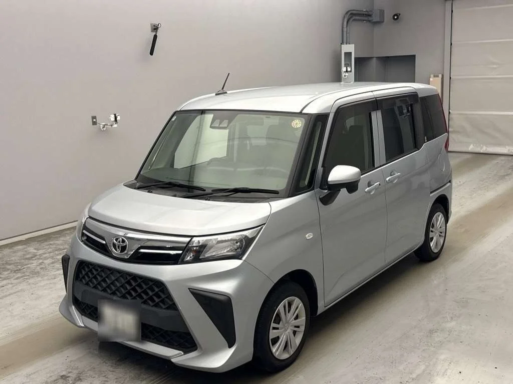 Toyota Roomy M900A 2022