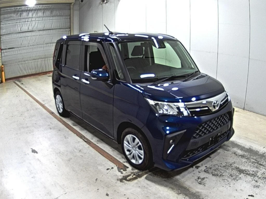Toyota Roomy M900A 2022